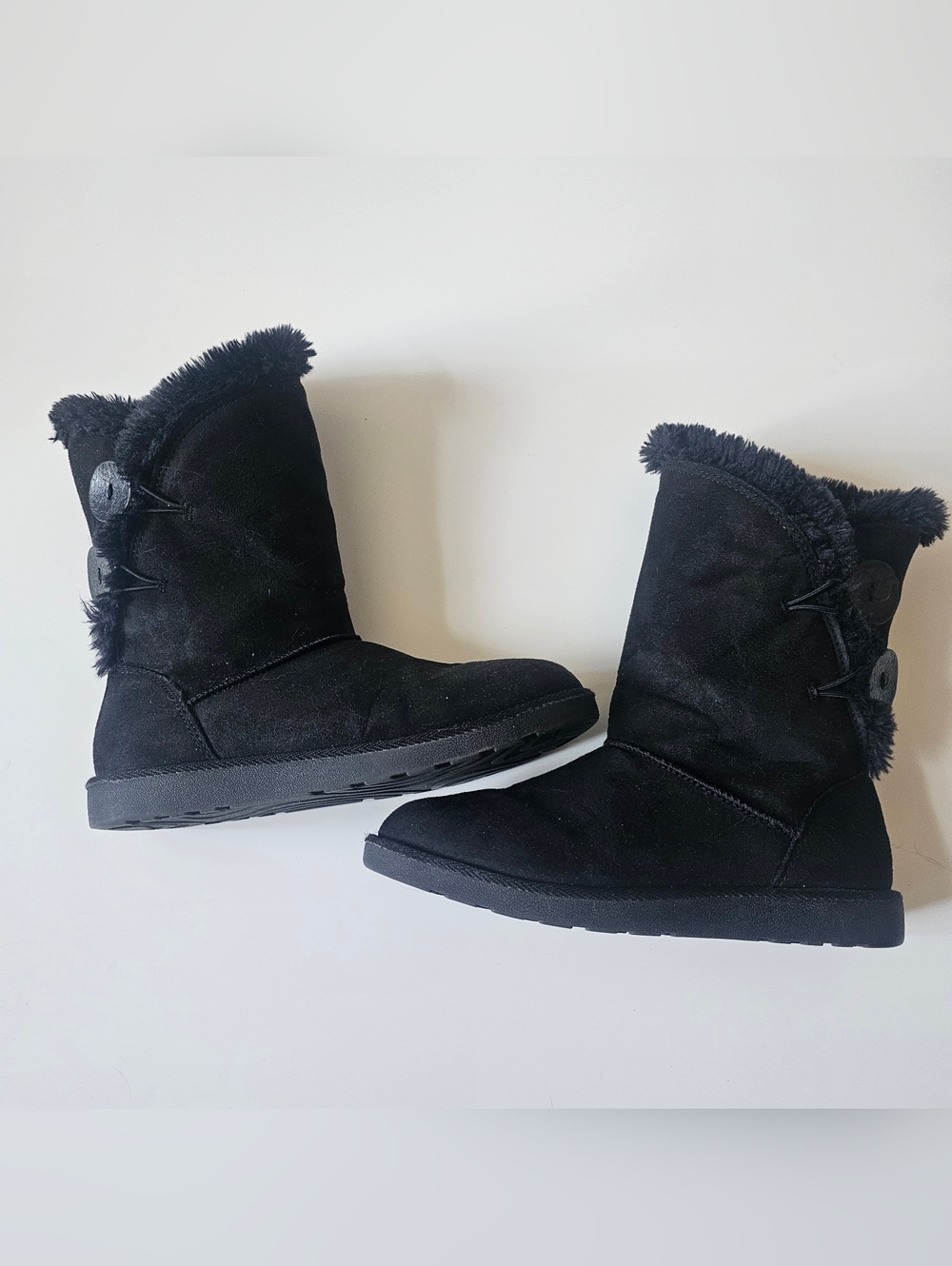Black Boots Faux Fur Size 6 Junebug